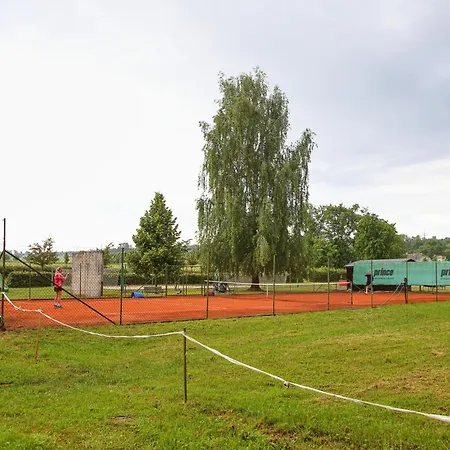 Kemp Lanzov Campsite